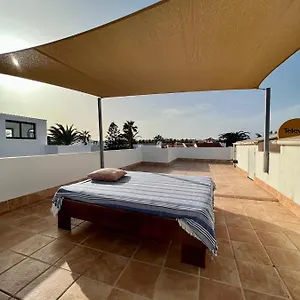  Hostal Pura Vida Surf Camp & School España